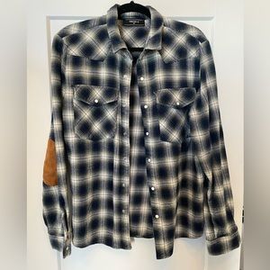 Men’s flannel with elbow patches LG